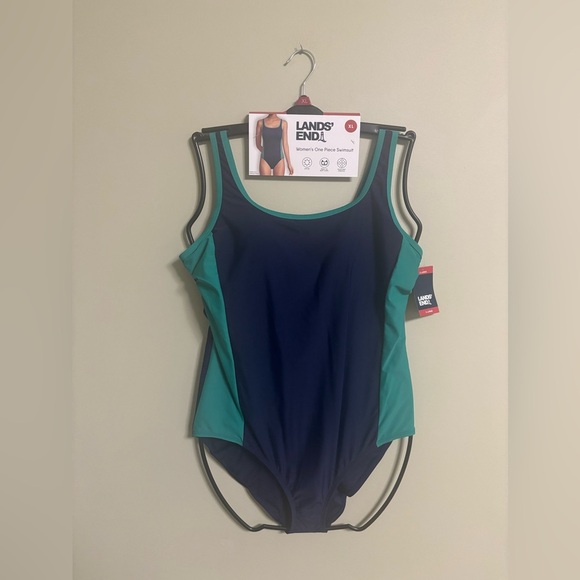 Lands' End Lined Scoop Neck One-Piece Swimsuit Navy/Green Athletic Size XL New - Picture 2 of 6